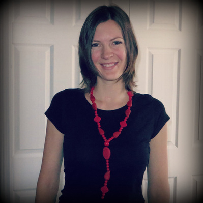 US-Japan Fam reviews and giveaway Stella Mamma's silicone necklace to TWO winners!