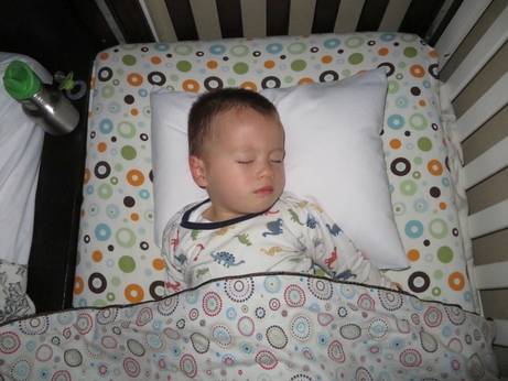 US-Japan Fam reviews the Calla Toddler Pillow