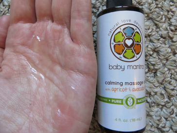 US-Japan Fam reviews Baby Mantra's calming massage oil.