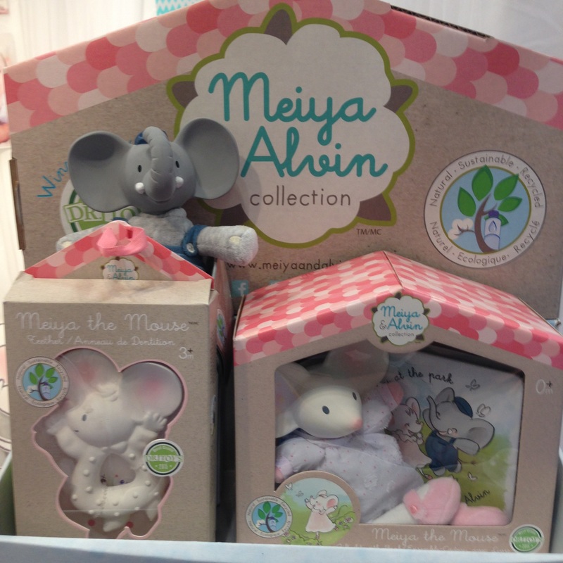 US Japan Fam loves Meiya & Alvin's teether toys!